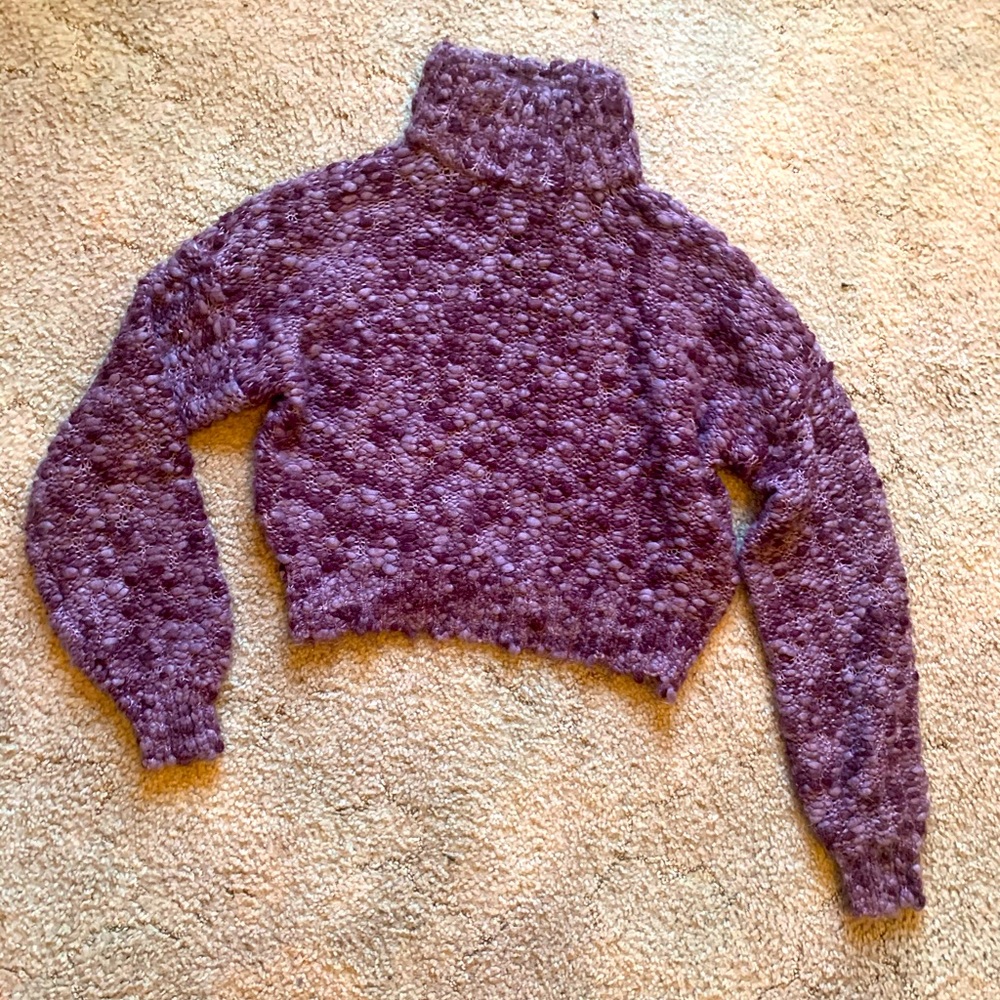 Hollister crop sweater